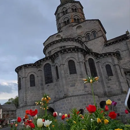 Basilic, 4 Pers. Saint Antoine, Orcival, Sancy Auvergne Lägenhet *