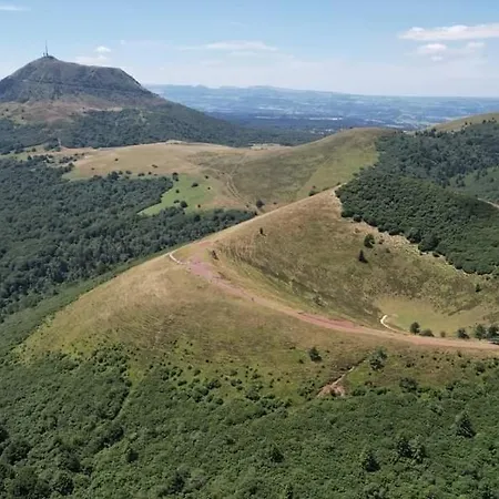 Basilic, 4 Pers. Saint Antoine, Orcival, Sancy Auvergne Appartamento *