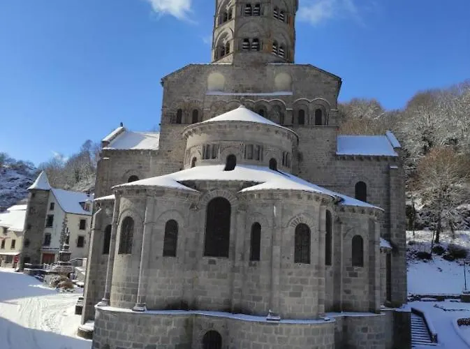 Basilic, 4 Pers. Saint Antoine, Orcival, Sancy Auvergne Апартаменты
