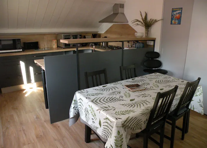 Апартаменты Basilic, 4 Pers. Saint Antoine, Orcival, Sancy Auvergne Орсиваль